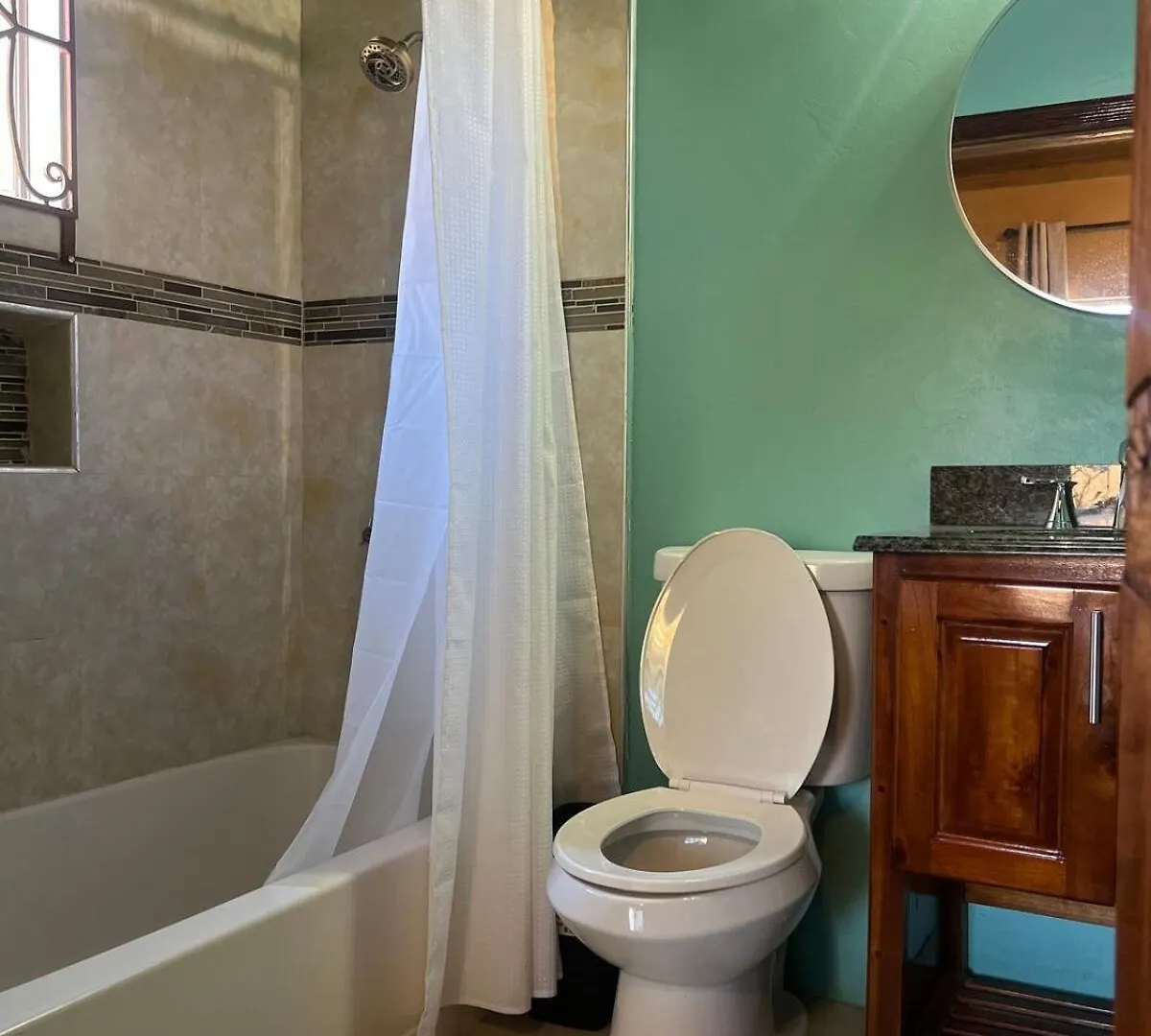 Walk To The Beach Apartment In Negril 2 Bedrooms 2 Bathrooms